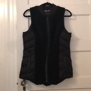 Athleta black vest size small- worn once!!